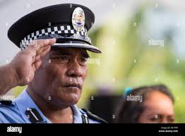 Soldier salutes officer hi-res stock photography and images