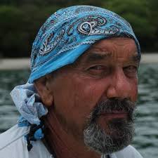 Hi! Is anyone selling any of these books? 1- Dante Alighieri, The Divine  Comedy, trans. Robin Kirkpatrick (Penguin). (I need a certain copy, so if  you could send me a picture, that