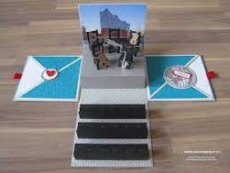 ~ scrapbookpapier bedruckt, besser fotokarton bedruckt 300g ist stabiler 23 x 11,5 cm (9 x 4,5) ~ 7,5 x 7,5 cm für den henkel (3 x 3) werkzeug: Geschenkbox Uberraschungsbox Explosionsbox Elbphilharmonie Hamburg Konzert Reise Reisegutschein Gutschein Hamburg Geschenk Gutschein Selber Basteln Geschenke