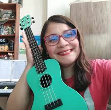 Brigitte Barreto's Instagram, Twitter & Facebook