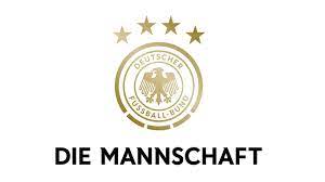 Dfb logo enthält die buchstaben d,f und b in einer dreiecksform. Die Mannschaft Hat Einen Neuen Bus Dfb Deutscher Fussball Bund E V