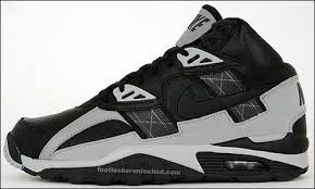 Black And Gray Bo Jackson Sneakers Nike Air Trainer Sc Black Grey Holiday 09 New Kicks On The Blog Online Magazine For The Sneaker Cu Bo Jackson Sneakers Nike Air Huarache Classic Sneakers