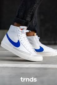 Nike Blazer Mid 77 Vintage Habanero Red Sail White Nike Blazer Mid 77 Vintage In 2020 Nike Blazer Sneakers Fashion Nike