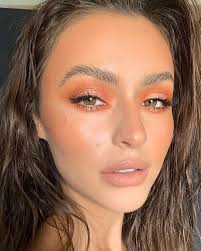 Pantone 2024: Peach Fuzz, come utilizzarlo al meglio nel Makeup