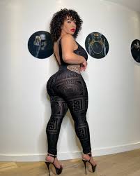 Queen Azita – @silentragesstuff on Tumblr