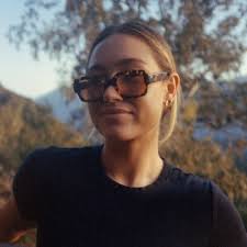 We did a thing.... 👀 😜🍒 Living summer 2025 at full flavor with the  launch of our OLIPOP X Kulani Kini Collection ☀️📸🥤 So proud of all the  hard work that went