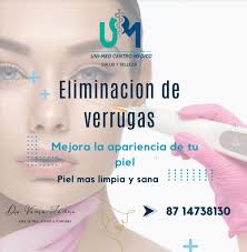 Luce una piel limpia✨️ En la piel podemos encontrar distintos tipos de  lesiones, que en su mayoria son esas tan comunes verruguitas. Tienden a  aparecer en cuello, rostro y axilas; y pueden