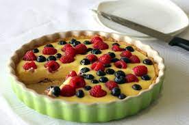 Gordon Ramsay S Lemon Tart With Summer Berries Gordon Ramsay Recipe Gordon Ramsey Recipes Gourmet Recipes Dessert