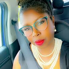 Tara Pugh's Instagram, Twitter & Facebook