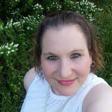 Kimberly Ellzey's Instagram, Twitter & Facebook