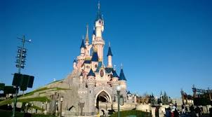 Disneyland park, originally disneyland, is the first of two theme parks built at the disneyland resort in anaheim, california, opened on jul. Ø¯ÙŠØ²Ù†ÙŠ Ù„Ø§Ù†Ø¯ Ø¨Ø§Ø±ÙŠØ³ ÙŠØ¹ÙŠØ¯ ÙØªØ­ Ø£Ø¨ÙˆØ§Ø¨Ù‡ ÙÙŠ 17 ÙŠÙˆÙ†ÙŠÙˆ