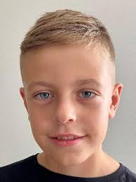 Leonard Molnar's Instagram, Twitter & Facebook