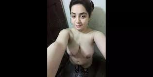 Desi Natural Tits: Homemade Homemade Porn