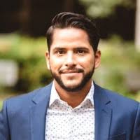 400+ profilů „Capeles“