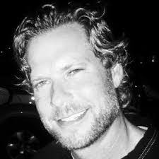 Chris Derr's Instagram, Twitter & Facebook