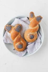 Osterhasen Backen Rezepte Fur Murbeteig Hefeteig Und Ruhrteig Hasen Und Uber 70 Bilder In 2020 Hefeteig Rezepte Mit Hefeteig Susser Hefeteig