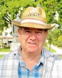 Kim Benn's Instagram, Twitter & Facebook