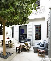 See more ideas about courtyard, laduree paris, water features in the garden. Graphic Style In A Moroccan Riad Thou Swell Moroccan Riad Patio Style Challenge House Exterior