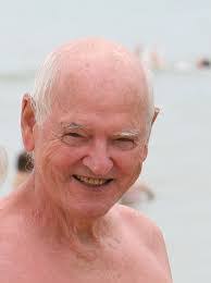 Robert Arn's Instagram, Twitter & Facebook