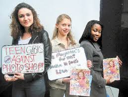 Teen girls take on Seventeen over altered images