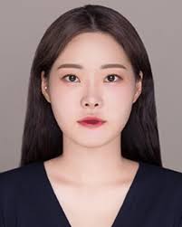 Oxide and 2D TMD semiconductors for 3D DRAM cell transistors