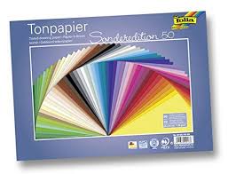 Folia 6725 50 99 Tonpapier 130 G M 25 X 35 Cm 50 Blatt Sortiert Amazon De Spielzeug Tonpapier Papier Fotokarton