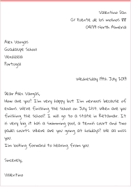 Misalnya saja seperti contoh surat berikut ini. Download 10 Contoh Surat Pribadi Bahasa Inggris Lengkap Dengan