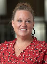 Jamie Bratcher's Instagram, Twitter & Facebook