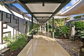 Check spelling or type a new query. Casa Colibri Updated 2021 3 Bedroom House Rental In Palm Springs With Cable Satellite Tv And Washer Tripadvisor