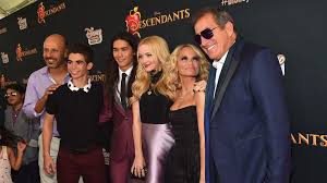 Maybe you would like to learn more about one of these? Kristin Chenoweth Alles Aus Mit Ihrem Bachelor Promiflash De