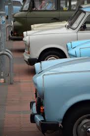 25 Jahre Mauerfall Sternfahrt Trabant Wartburg Berlin Http Www Formfreu De 2014 11 10 25 Jahre Mauerfall Trabant Sternfahrt Ddr Fahrzeuge Ddr Wartburg