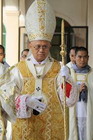 A priest set refers to a collection of equipment with a priest class restriction that usually provides an additional bonus when worn together. Pontifical Vestments Wikiwand