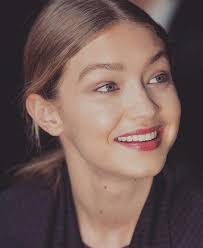 Gigi hadid, one of the world's most popular female models, became the agenda with the methods she used to increase the whiteness of her teeth and have a special smile. Pinterest Universexox Gigi Hadid Style Gigi Style Gigi Hadid And Zayn