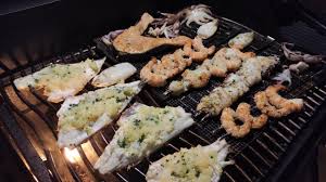 La grigliata di pesce è uno dei piatti dell'estate preferito da tutti gli amanti del pesce: La Grigliata Di Pesce Perfetta Youtube
