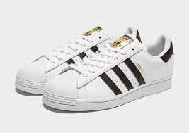 Nicknamed the clamtoe, shelltoe, shell shoes, shell tops, and sea shells. Adidas Originals Superstar Herren Weiss Jd Sports