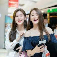 She's such a good friend. Minnie Miyeon Minnie Soojin Minnie Nicha Yontararak Facebook