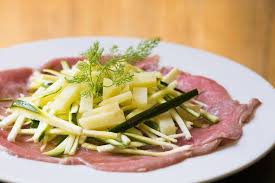 Carpaccio is a traditional italian appetizer consisting of thinly sliced raw beef drizzled with olive oil and lemon juice. Carpaccio Di Manzo La Ricetta Da Provare Subito