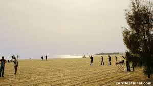 Pantai klebang bisa anda akses dengan berjalan kaki selama lima menit dari hotel, sedangkan jarak menuju ke cheng hoon teng temple dan straits chinese jewelry museum malacca berkisar 6 km. Pantai Klebang Melaka Ini Aktiviti Wajib Pelancong Buat Kalau Bercuti Di Sini