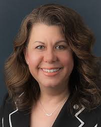 Lisa Christopher's Instagram, Twitter & Facebook