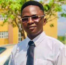 What is the difference between glycolysis and gluconeogenesis