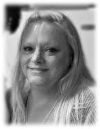 Darlene Holbrook's Instagram, Twitter & Facebook