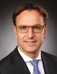 1006031_Family Office Guide.indd