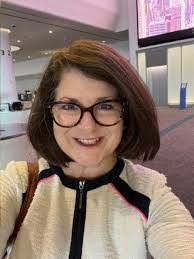 Lori Fromm's Instagram, Twitter & Facebook