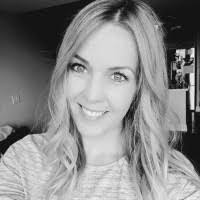 Danielle Kingston's Instagram, Twitter & Facebook