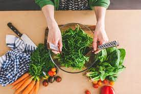 Berikut adalah 5 jenis sayuran yang baik untuk diet kamu brokoli sering dikomsumsi orang yang diet rendah karbohidat karena mengandung karbohidrat kompleks. Diet Sayur Ala Model Inilah 7 Jenis Sayuran Yang Bisa Dikonsumsi