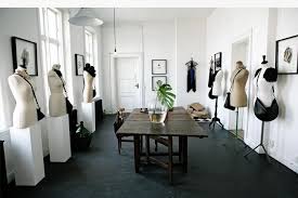 Great Interior Design In Fashion Showrooms Home Arch Design Design Studio Workspace Studio Interior Interior Design Studio