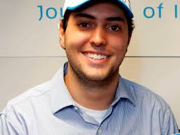 Estudante de 21 anos poderá ser 1º turista espacial brasileiro