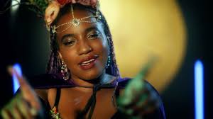 King Brown (@DeloresGalore)