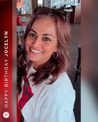 Happy Friday! (Yes it's Friday in case you've lost track) How are those at  home barre classes going? . . . 📷@celestebarber