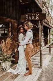 Check spelling or type a new query. Labude Brautmode Koln Wild West Wedding Inspiration With Our Paris Bridalgown Hochzeitsinspirationen Brautmode Hochzeit